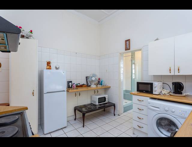 2 BEDROOM FREEHOLD FOR SALE IN OBSERVATORY